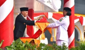 Brigjen Arif Hartoto Ikuti Penurunan Bendera HUT ke-80 RI di Astaka Sumut