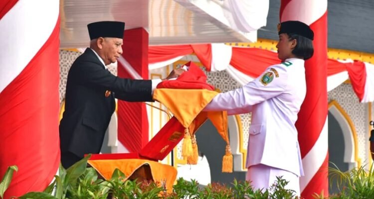 Brigjen Arif Hartoto Ikuti Penurunan Bendera HUT ke-80 RI di Astaka Sumut
