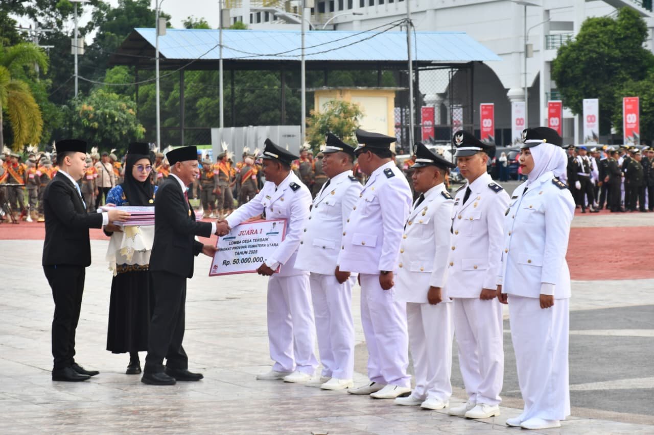 Penghargaan dan Apresiasi pada Penurunan Bendera HUT ke-80 RI di Astaka Sumut